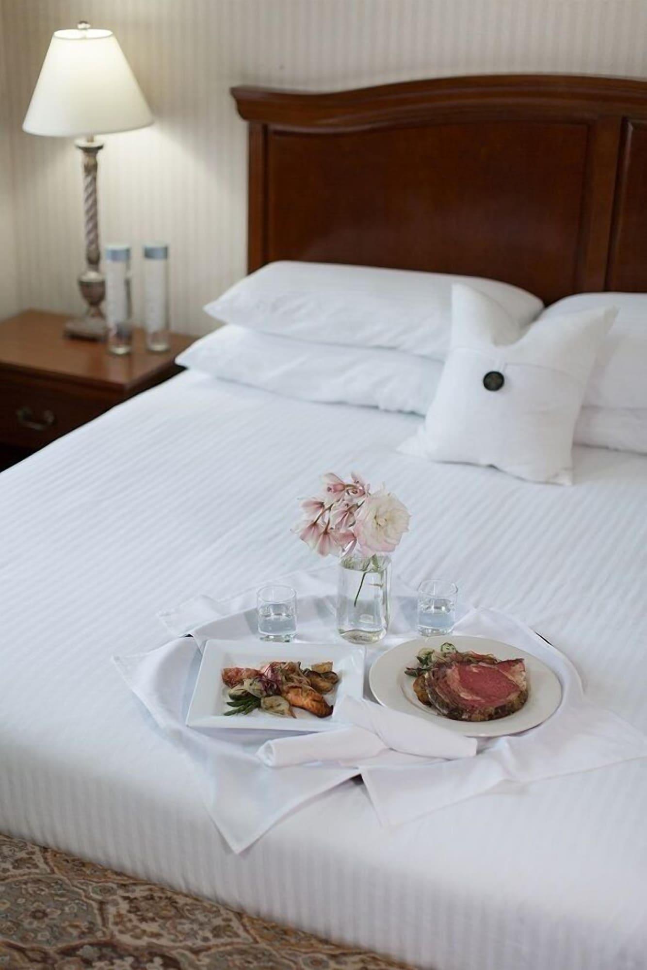 Rogue Regency Inn & Suites Medford Zewnętrze zdjęcie