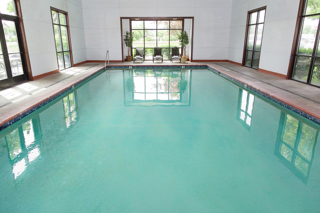 Rogue Regency Inn & Suites Medford Zewnętrze zdjęcie