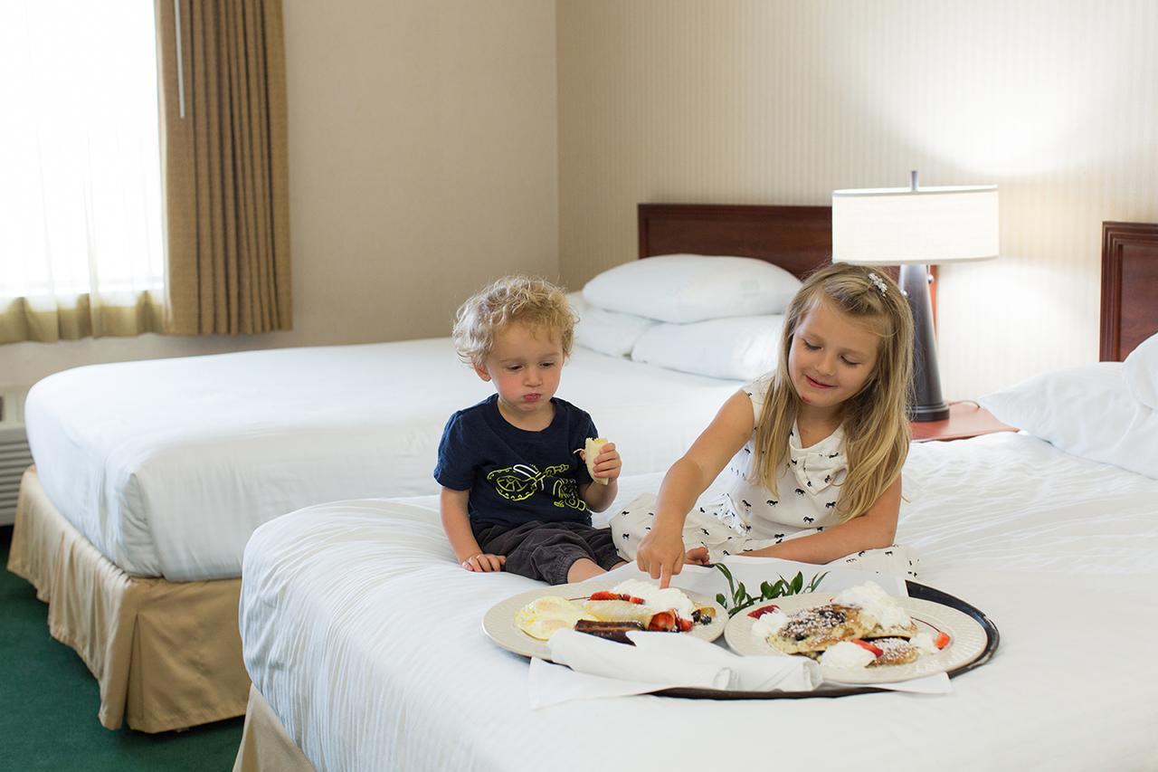 Rogue Regency Inn & Suites Medford Zewnętrze zdjęcie