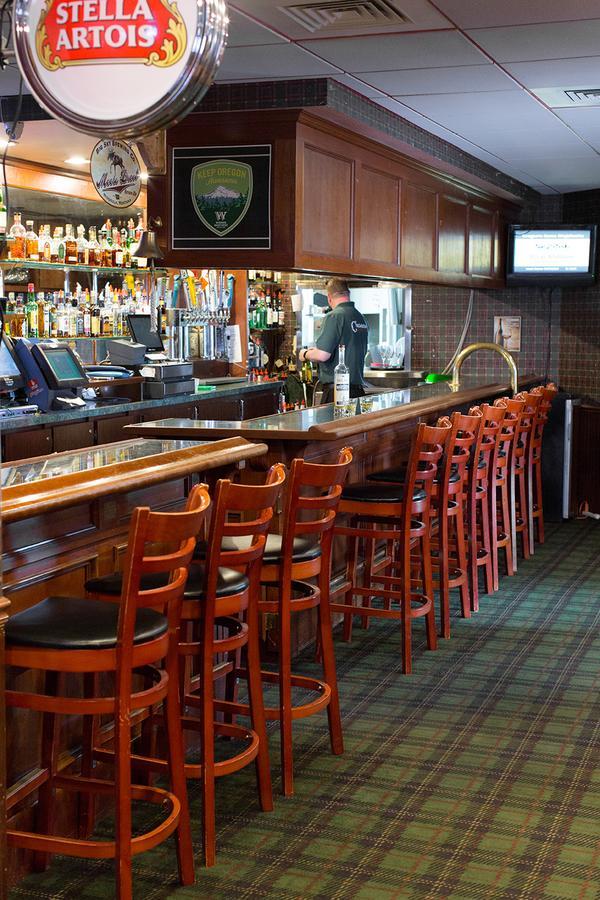 Rogue Regency Inn & Suites Medford Zewnętrze zdjęcie