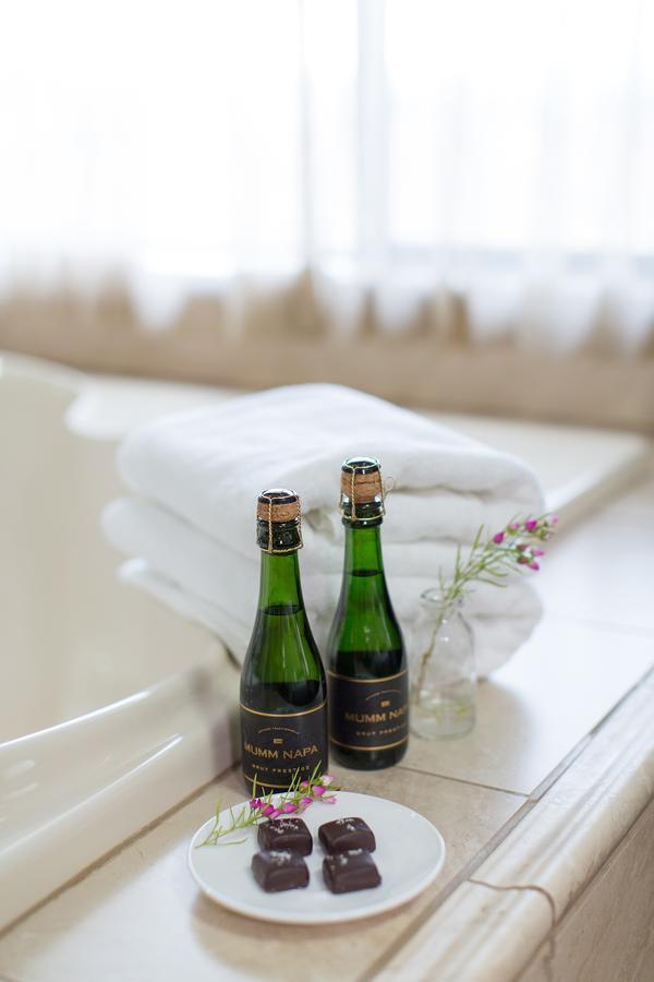 Rogue Regency Inn & Suites Medford Zewnętrze zdjęcie