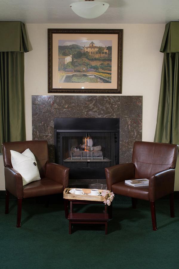 Rogue Regency Inn & Suites Medford Zewnętrze zdjęcie